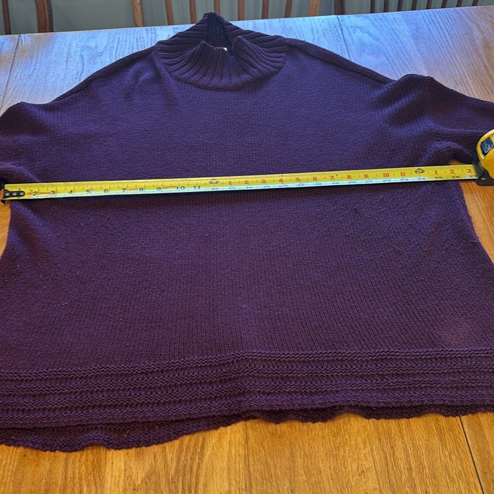 Woman’s Vintage Old Navy Ribbed cowl neck sweater - Picture 6 of 6